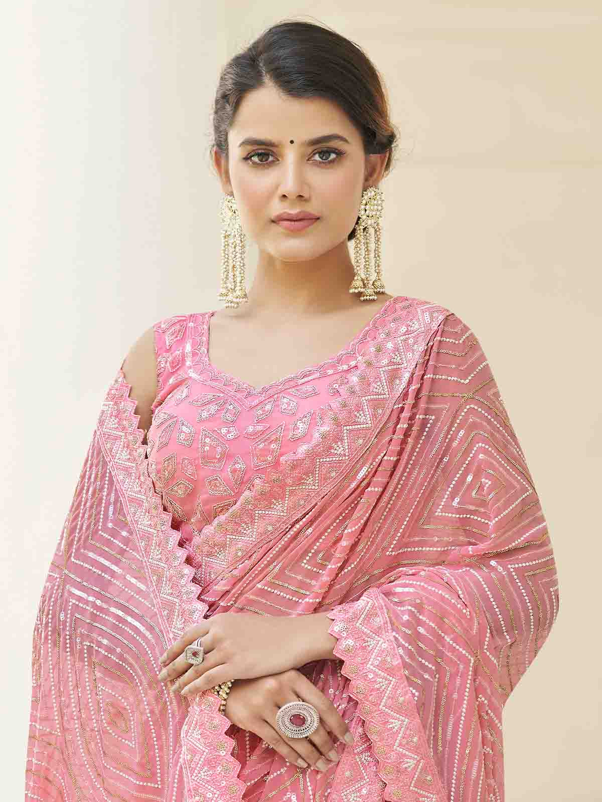 Odette Women Pink Georgette Embroidered Saree With Unstitched Blouse - Image 2