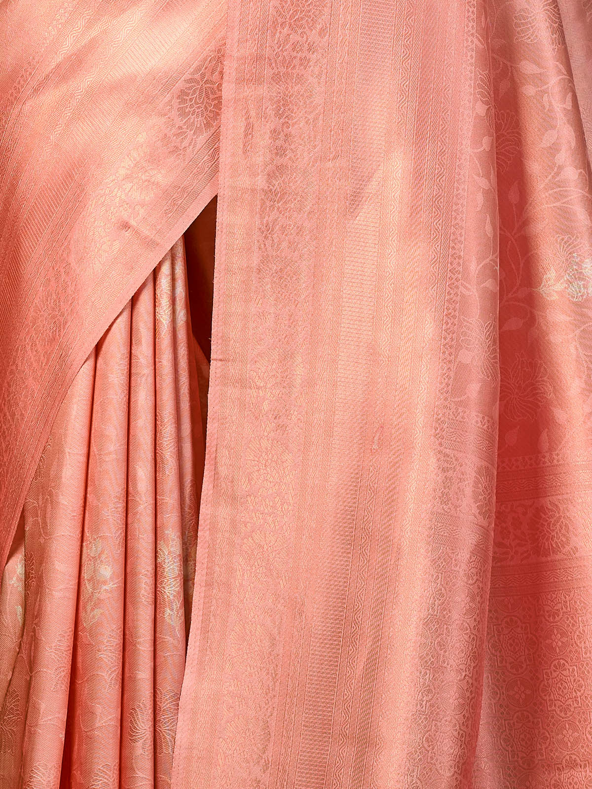 Odette Women Pink Silk Blend Woven Saree With Unstitched Blouse - Image 4