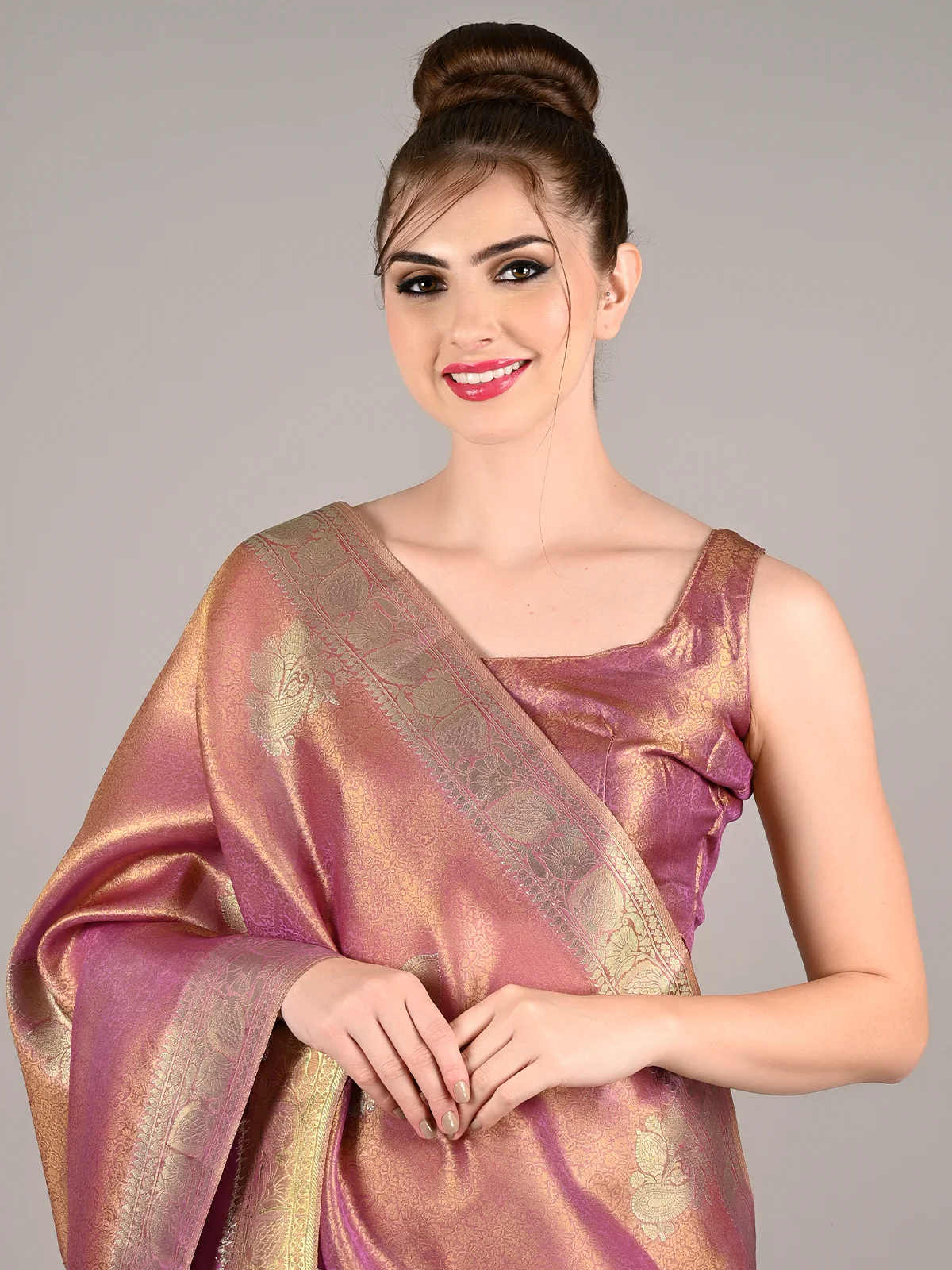 Odette Women Purple Satin Nylon Woven Saree With Unstitched Blouse - Image 3