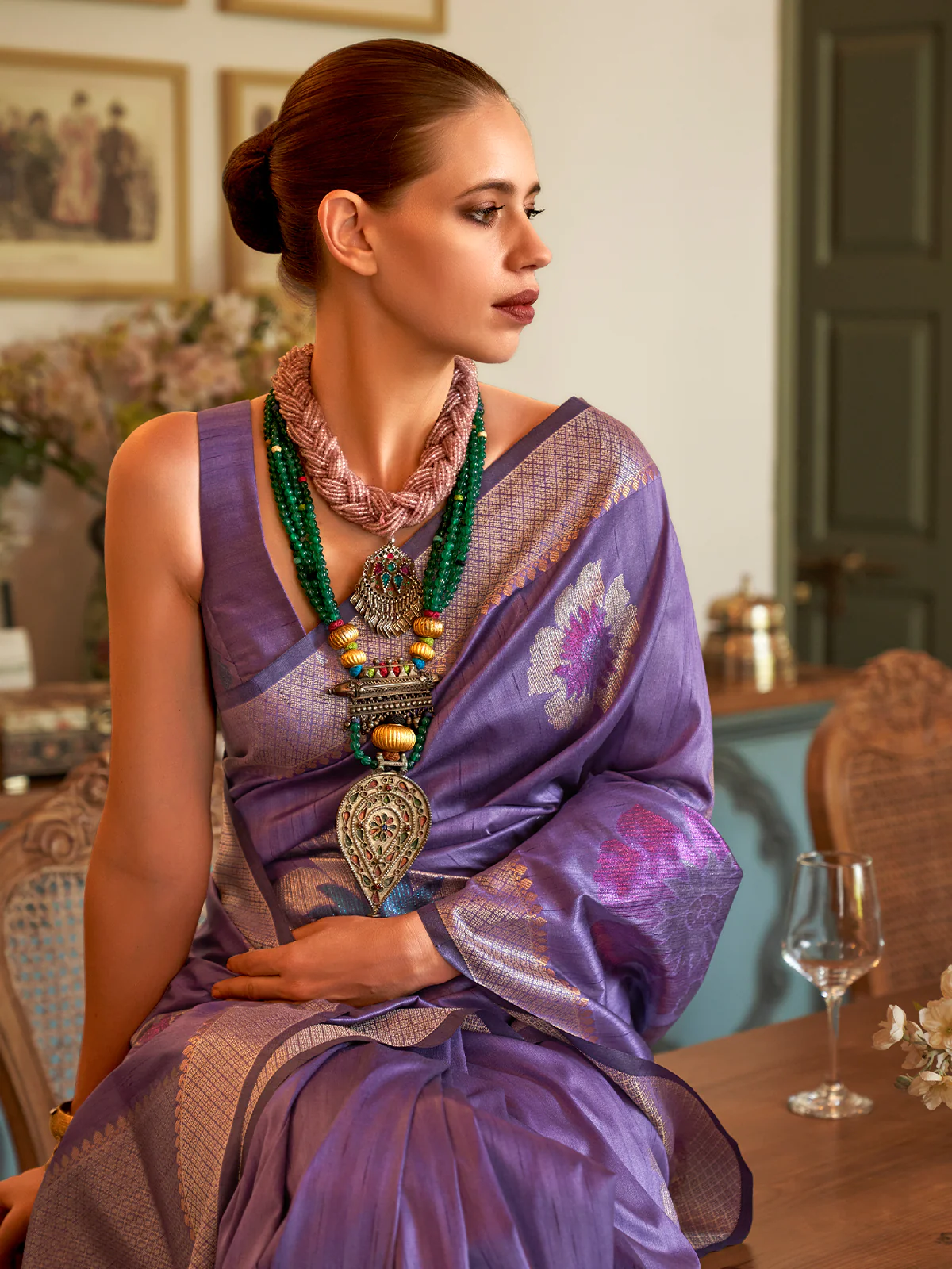 Odette Women Purple Silk Blend Woven Saree With Unstitched Blouse - Image 2