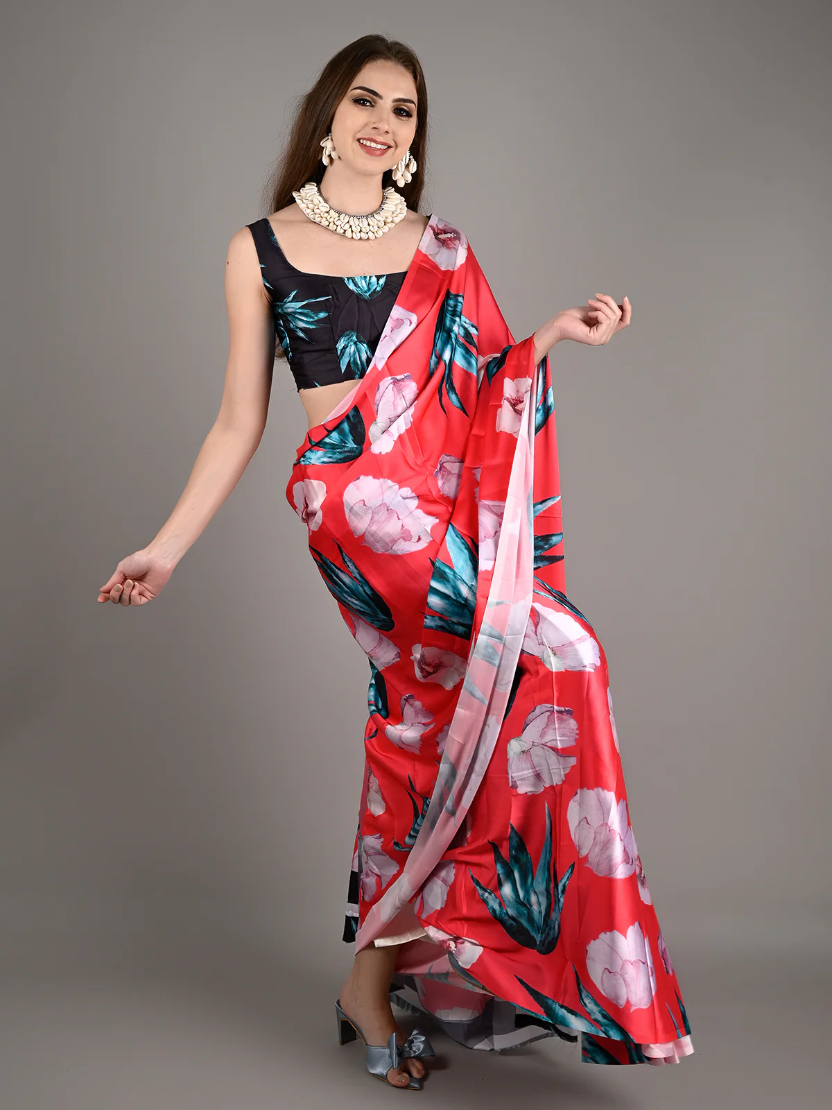 Odette Women Red Satin Crepe Printed Saree With Unstitched Blouse - Image 2