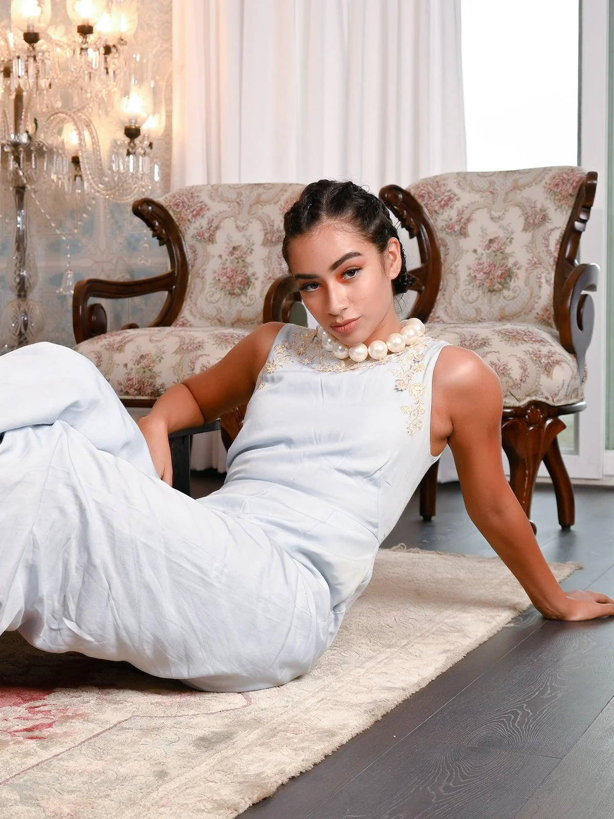 Odette Women White Faux Pearls Necklace - Image 2