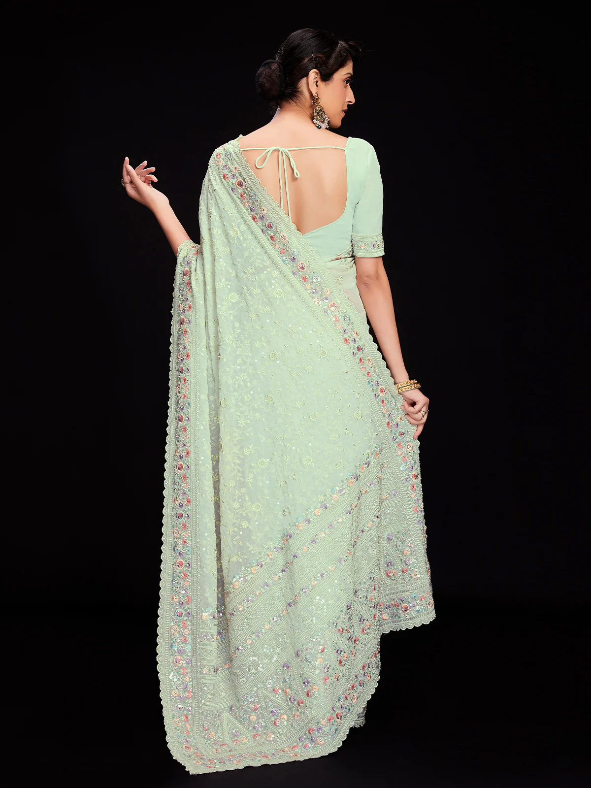 Odette Women Sea Green Georgette Embroidered Saree With Unstitched Blouse - Image 3