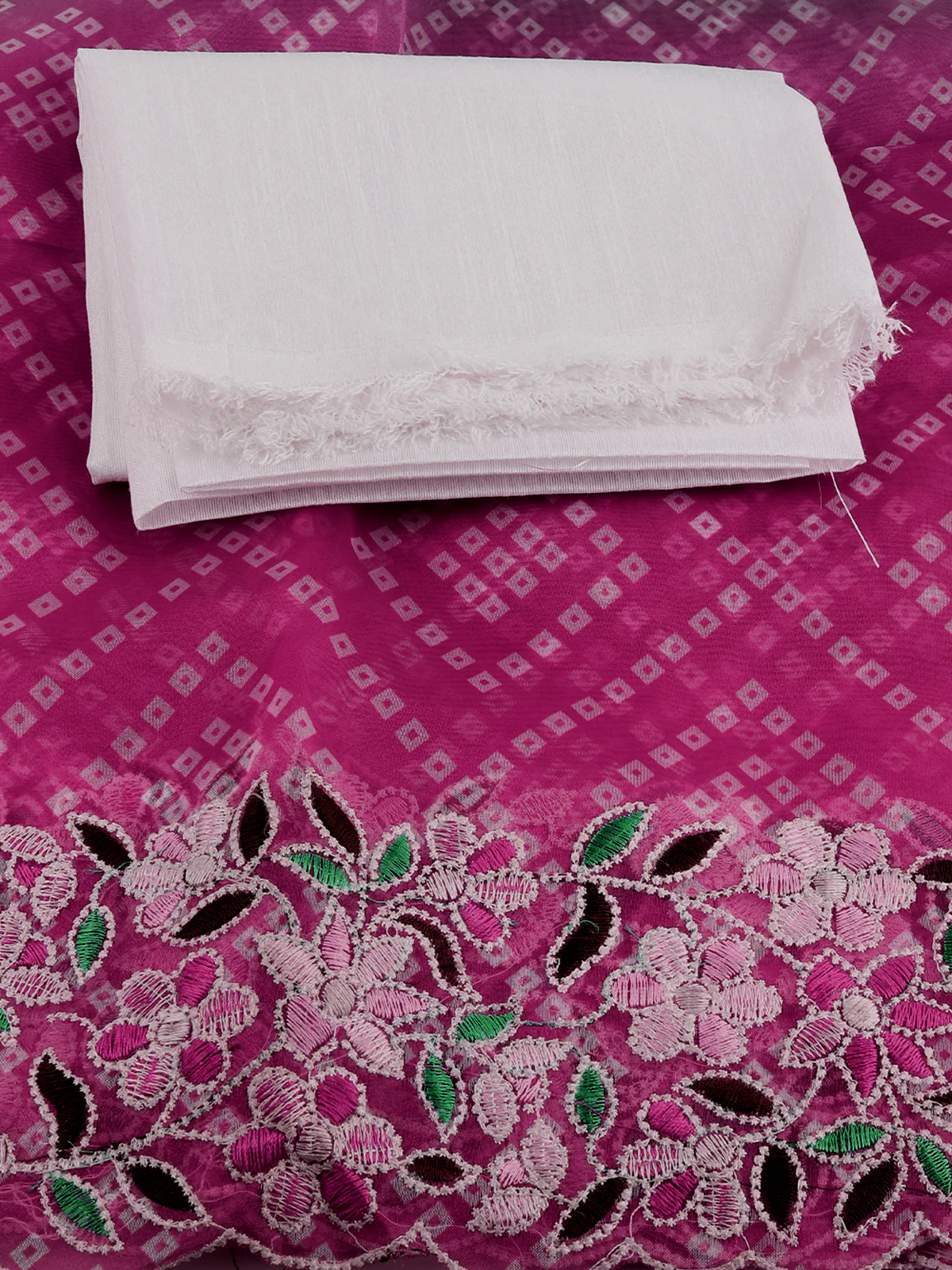 Odette Women Sea Green And Pink Organza Saree With Unstitched Blouse - Image 6