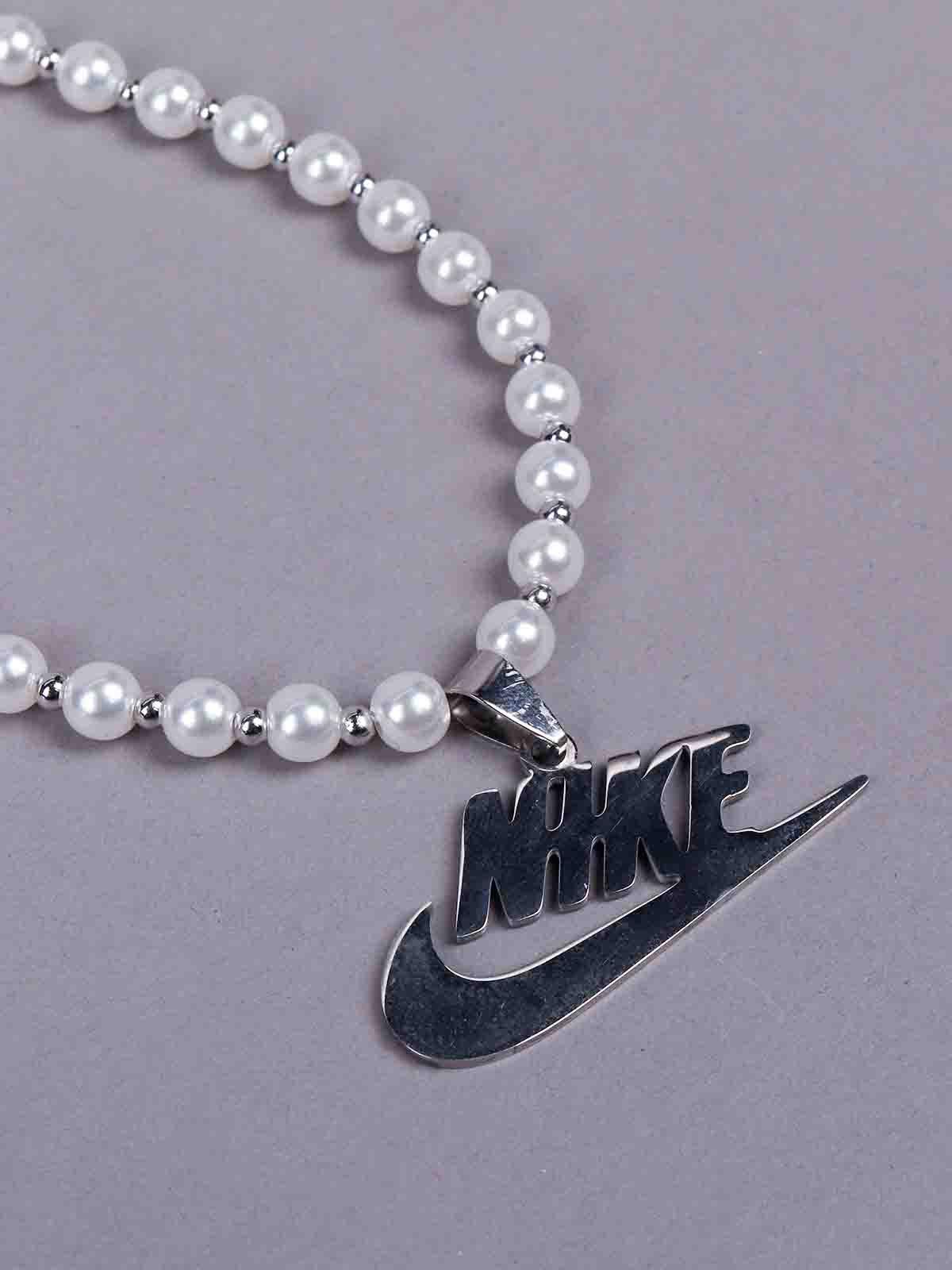 Odette Women Pink Pearl Necklace With A Brand Logo - Image 5