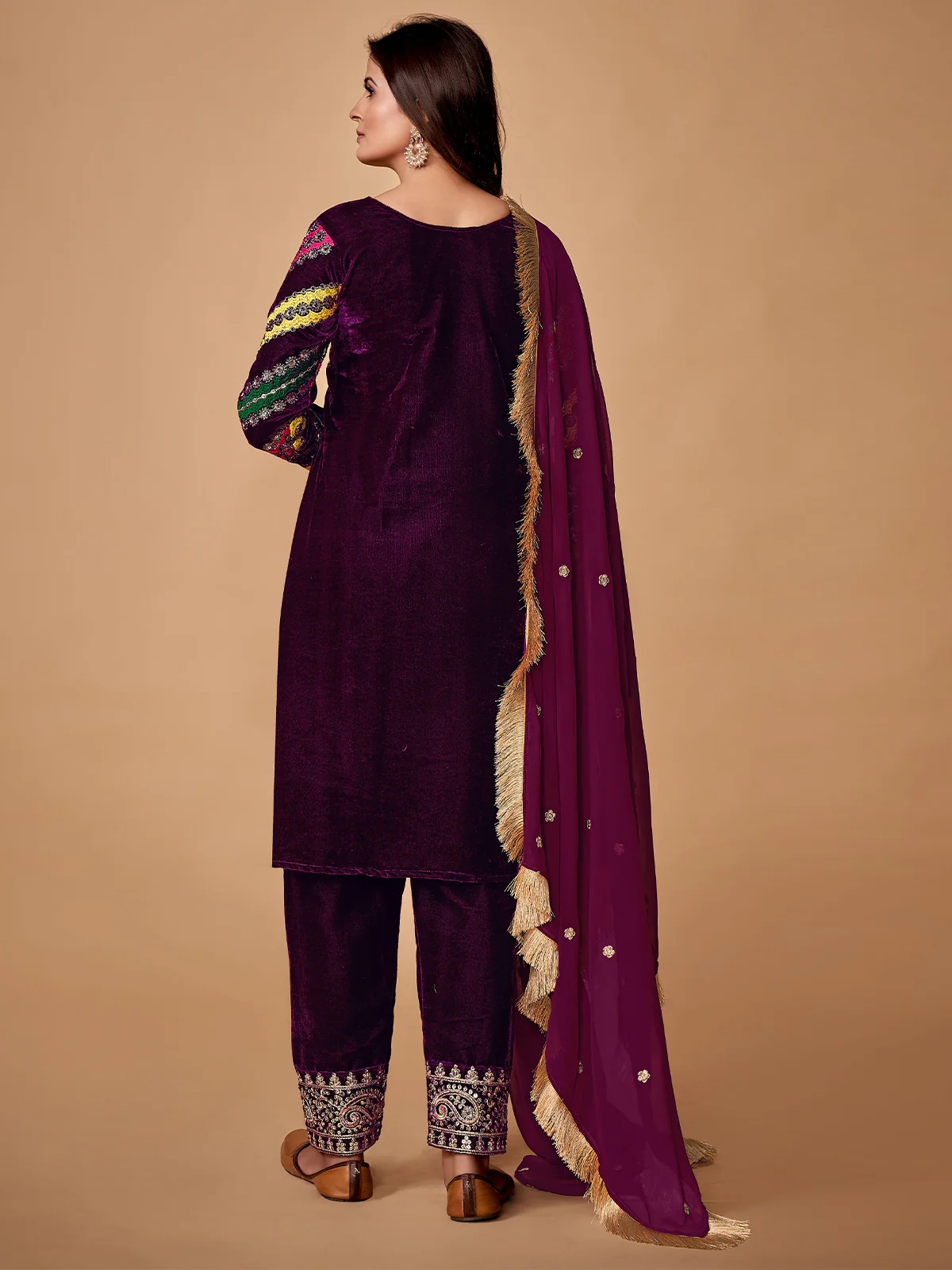 Odette Women Violet Velvet Embroidered Stitched Kurta Set - Image 4