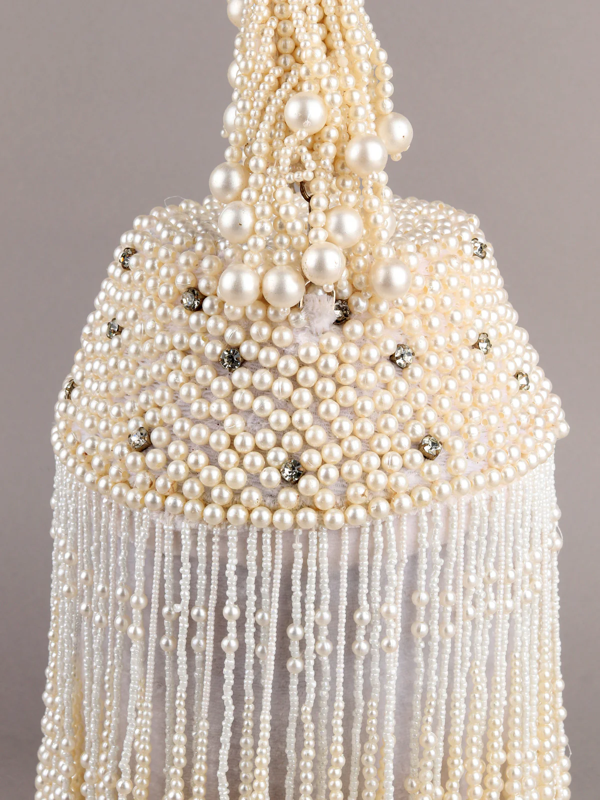Odette Women White Embellished Velvet Structured Clutch Bag - Image 5