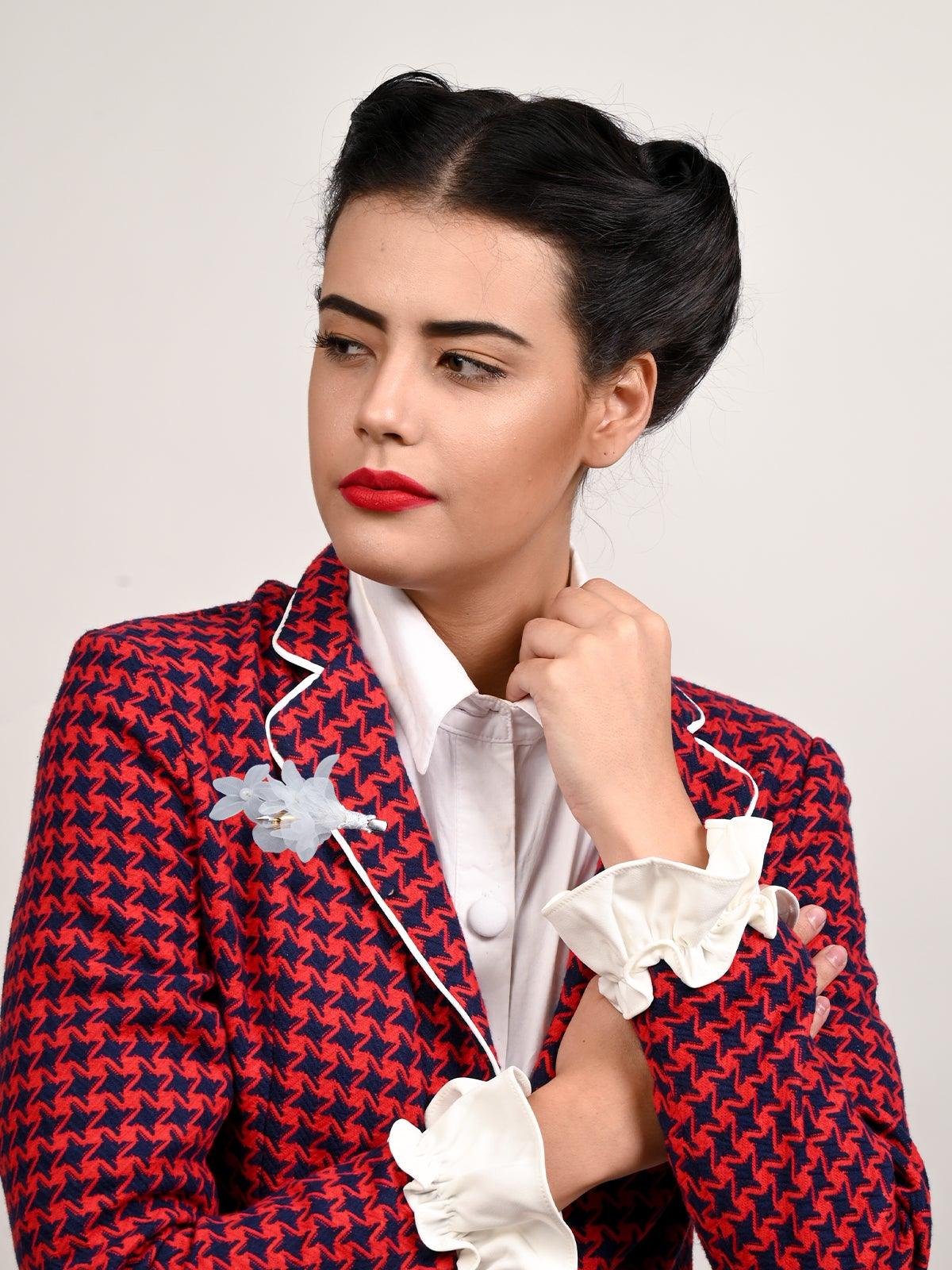 Odette Women White Fabric Brooch - Image 2