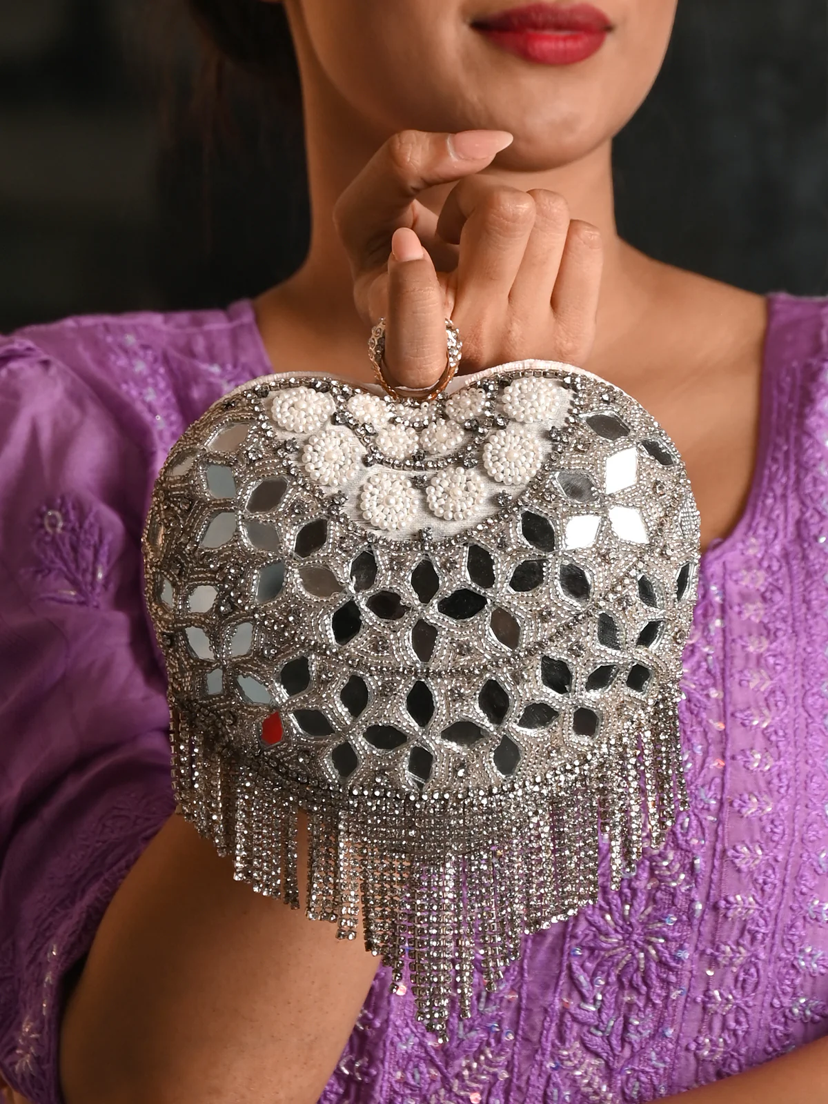 Odette Women White Heart-Shaped Embellished Clutch - Image 2