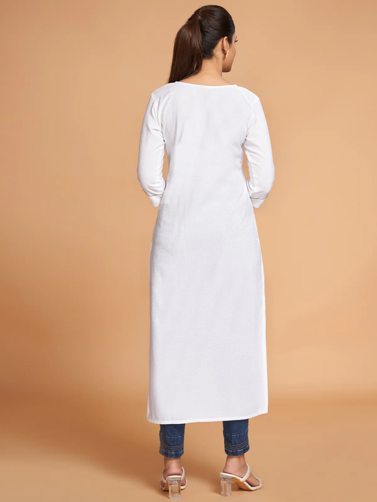Odette Women White Silk Blend Straight Cut Stitched Kurta - Image 4